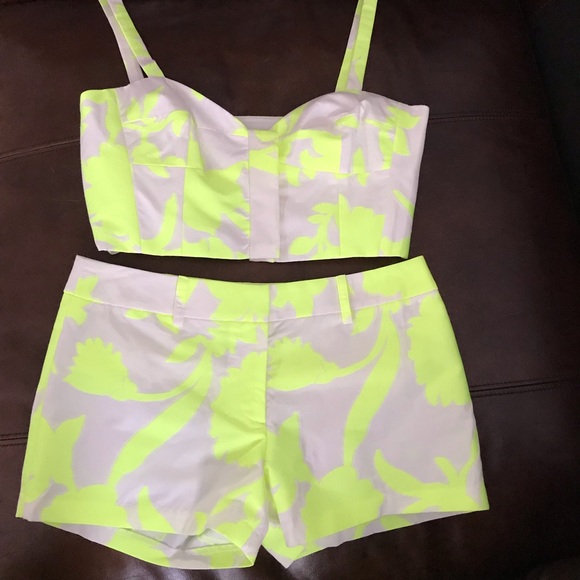 Milly Pants - Milly Crop Top Short Set (sample) size 4